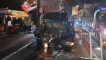 Potret Tabrakan Beruntun di Magelang, Mobil Nungging-Ringsek