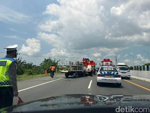 Tabrakan Beruntun di KM 228 Tol Palikanci, Lalin Arah Jateng Macet