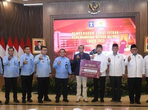 ASN Kemenkumham Salurkan Zakat Rp 1,4 Miliar Melalui Baznas