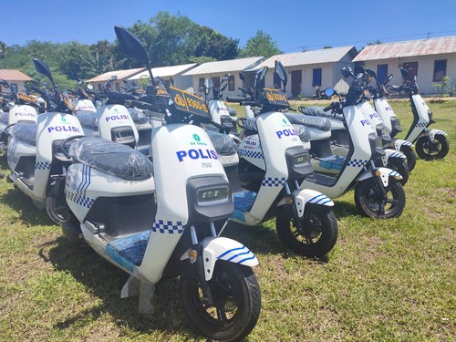 Kendaraan listrik untuk pengamanan pimpinan negara dan delegasi KTT ASEAN pada Mei 2023 telah tiba di Labuan Bajo. (Istimewa)