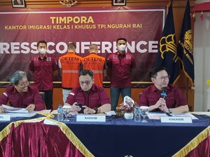 2 Bule Rusia yang Teler Saat Pesta Kokain Ditangkap Bareng PSK
