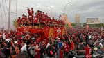 Potret Kemeriahan Konvoi PSM Makassar Juara di Kota Daeng