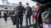 Seperti diketahui, Yana Mulyana ditetapkan sebagai tersangka kasus dugaan suap pengadaan CCTV dan penyedia jasa internet dalam program Bandung Smart City.