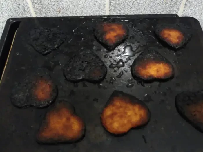 Zonk! 10 Kue Kering Gagal Buatan Netizen Ini Bentuknya Tak Karuan
