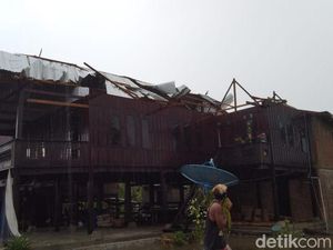 15 Rumah di Luwu Utara Porak-poranda Diterjang Angin Puting Beliung