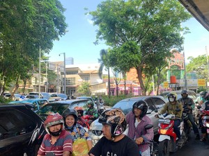 PKS Kritik Rekayasa Lalin di Simpang Santa yang Berujung Macet Parah