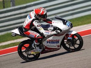 Mario Aji, Rider Muda Indonesia Cetak Sejarah di Moto3 Amerika