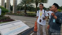 Masjid ini selain indah, juga telah jadi cagar budaya yang diresmikan pada tahun 1993. (Weka Kanaka/detikcom)