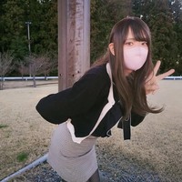 Seorang selebgram bernama Nanami Kana sering mengunggah potret cantiknya di media sosial. Sekilas Nanami terlihat seperti seorang remaja putri biasa yang suka berpakaian feminin.Foto: Twitter