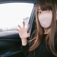 Tak ada yang menyangka bahwa Nanami Kana aslinya adalah seorang pria. Dalam berbagai postingan, ia memang lebih sering menggunakan masker tapi busana dan bentuk tubuhnya mirip dengan wanita. Foto: Twitter