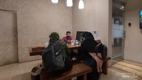 Resepsionisnya ramah
