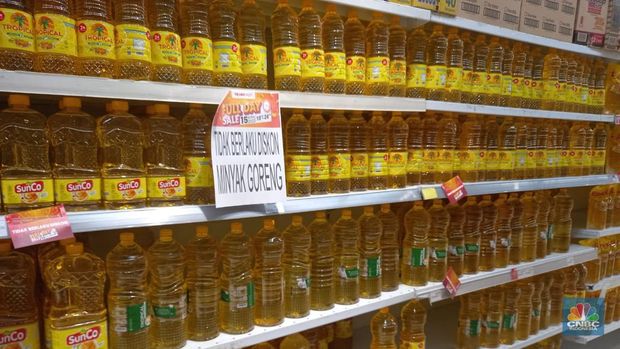 Program Transmart Full Day Sale, Sabtu (15/4/2023) pukul 10.00 hingga 24.00 waktu setempat di 92 gerai Transmart seluruh Indonesia. (CNBC Indonesia/Arrijal Rachman)