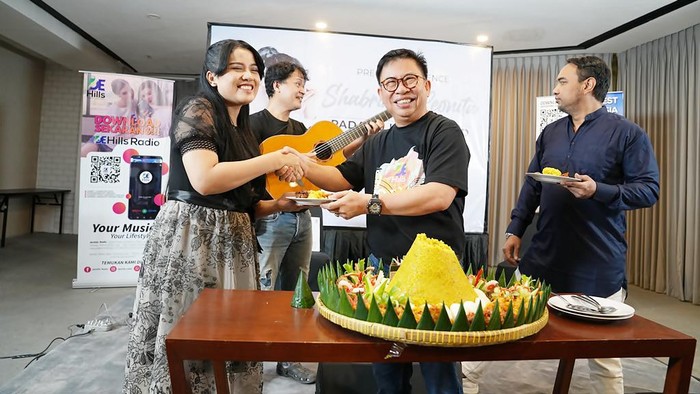 Shabrina Leonita saat rilis Padamu Ku Bersujud.