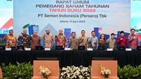 Jika dibandingkan dengan nilai yang dibagikan pada tahun lalu yang sebesar Rp 1,02 triliun, pembagian dividen pada tahun ini terhitung tumbuh sebesar 61,76%. Hal ini mengindikasikan komitmen Perseroan untuk terus memberikan nilai tambah bagi para pemegang saham.  