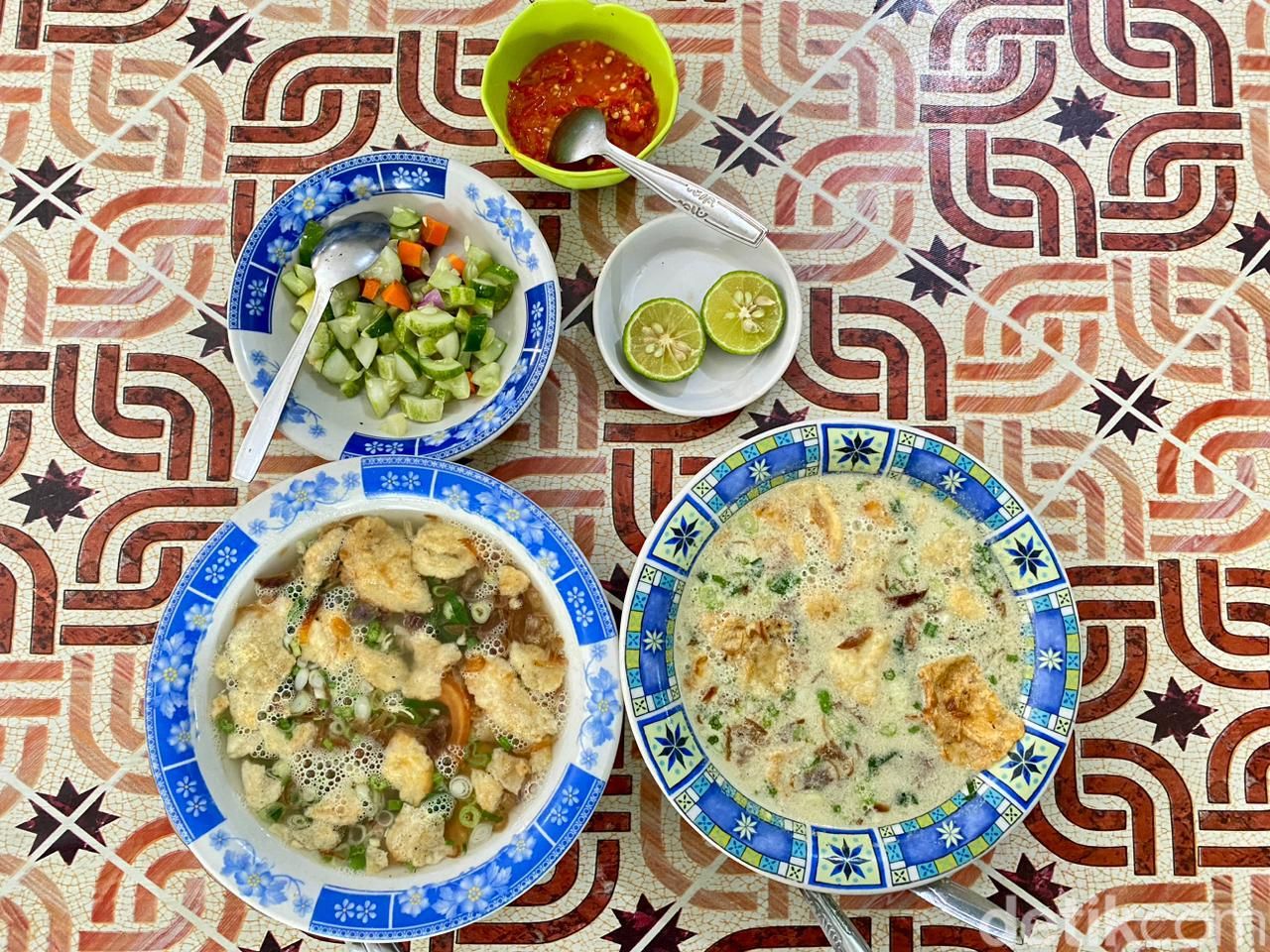 Slurpp! Soto Sadang yang Legendaris di Bawah Jembatan Layang Sejak 1974