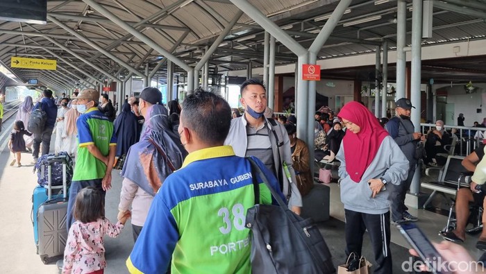 stasiun gubeng