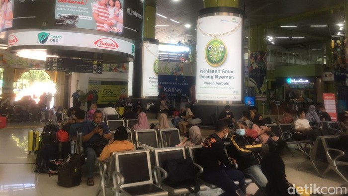 Suasana di Stasiun Gambir, Jakarta Pusat (Muhammad Fariz/detikcom).