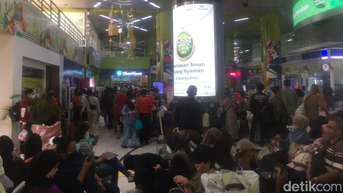 Suasana di Stasiun Gambir, Jakarta Pusat sore ini (Muhammad Fariz/detikcom).
