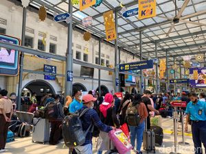 Makin Banyak! 24 Ribu Pemudik Tinggalkan Jakarta dari Stasiun Senen Hari Ini