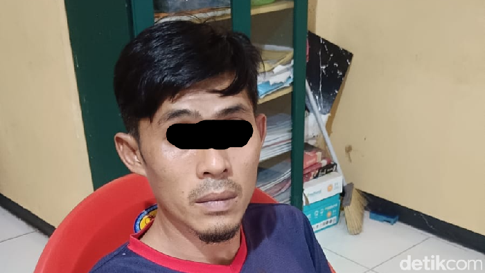 Tampang guru honorer yang melakukan sodomi kepada 19 siswa SD di Bengkulu Utara.