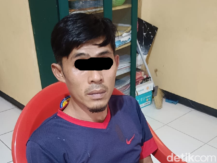 Tampang guru honorer yang melakukan sodomi kepada 19 siswa SD di Bengkulu Utara.