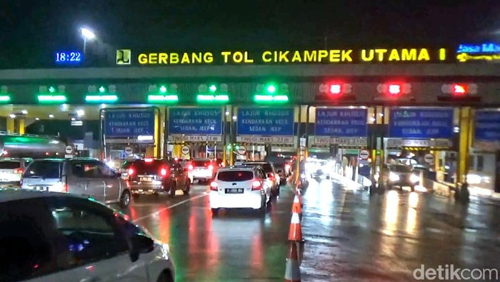 Tol Cikampek.