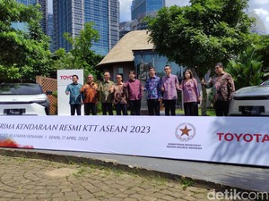 65 Unit Toyota bZ4X Dipinjamkan untuk KTT ASEAN 2023 di Labuan Bajo