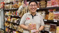 Johan melanjutkan usaha milik orang tuanya sejak 1997. Awalnya itu ada di dalam Pasar Kanoman. Kalau di lokasi sekarang dari tahun 2015, tutur Johan pada detikfood.