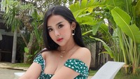 Amelia NS mengaku ngerem unggahan foto yang agak seksi selama Ramadan. (Foto: dok Instagram)