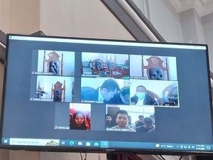 Ringannya Hukuman Hakim kepada 15 Anak Buah Bos Judi Online Apin BK