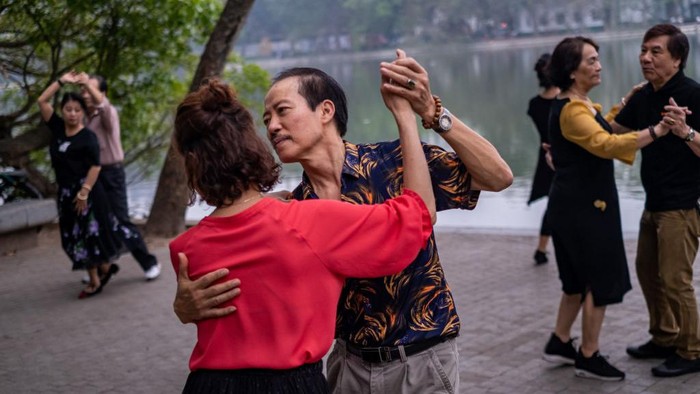 Angka kelahiran di Vietnam mulai menunjukkan adanya penurunan. Hal tersebut disebabkan karena warganya yang takut menikah.