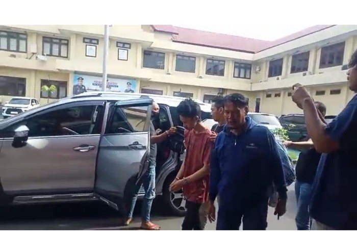 Cewek open BO Mojokerto tewas diracun