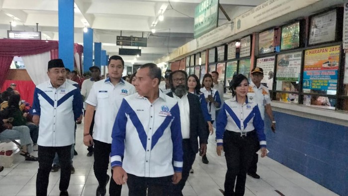 Berbagai persiapan yang dilakukan pemerintah dalam menghadapi arus mudik lebaran tahun 2023. Terlebih mudik lebaran Idul Fitri 1444 H akan berbeda dari tahun sebelumnya, pasalnya pasca Covid-19 di prediksi akan terjadi lonjakan mudik lebaran. Lonjakan mudik lebaran tahun ini menjadi perhatian serius Insan Muda Demokrat Indonesia (IMDI) Partai Demokrat.