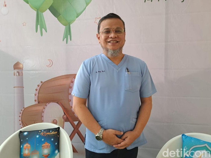 dokter spesialis anak National Hospital Surabaya dr Achmad Yuniari Heryana SpA