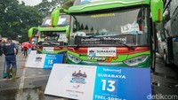 Telkomsel bersama Telkom Group turut berpartisipasi dalam Program Mudik Bersama BUMN 2023 dengan menghadirkan 27 bus tujuan akhir Surabaya dan Malang.