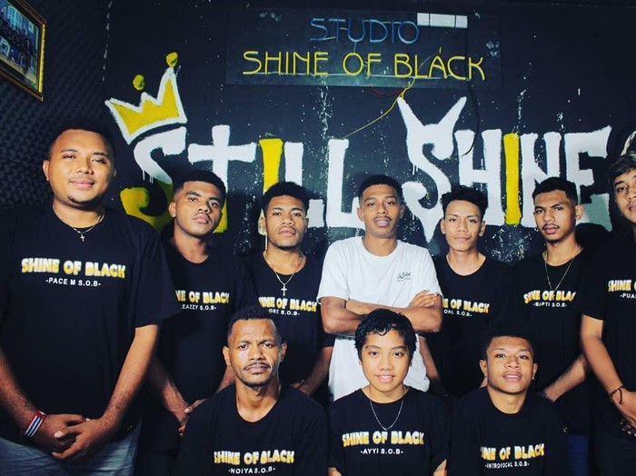 SHINE OF BLACK