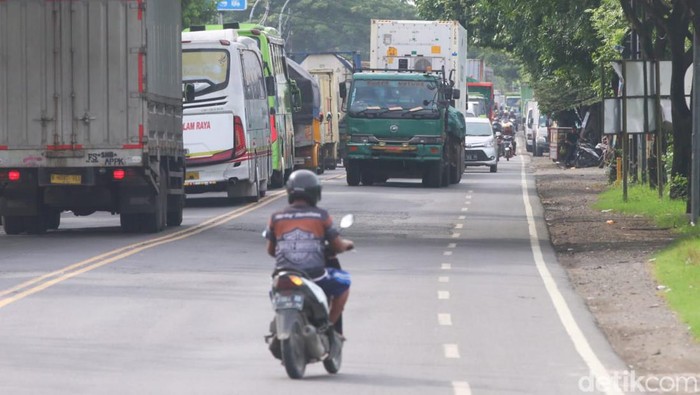 Jalur Duduk.Sampeyan saat macet.
