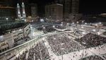 Jutaan Orang Padati Masjidil Haram saat Malam Lailatulqadar