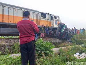 Lokomotif KA Jayabaya Diganti Setelah Tabrak Sedan di Lamongan