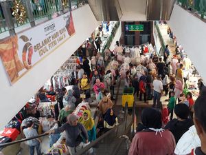 Jelang Lebaran Tanah Abang Masih Ramai, Thamrin City Mulai Sepi
