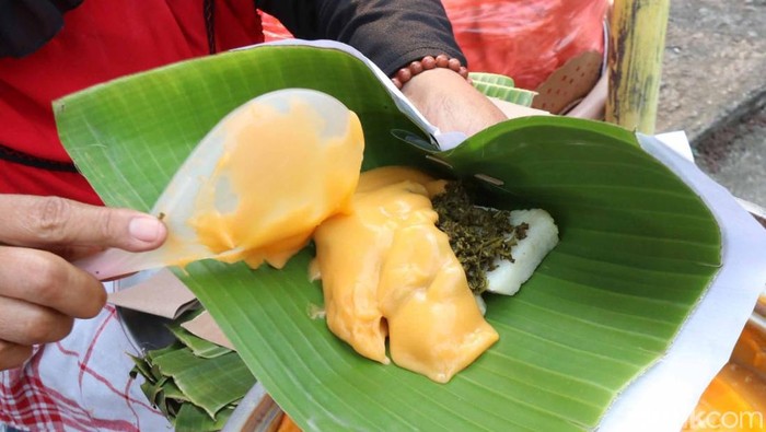 Lontong roomo makanan khas Gresik
