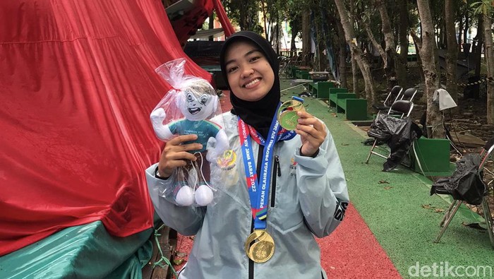 Nurlaela (21), atlet panjang tebing asal Bogor