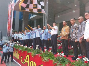 Mudik Bersama Kemenkumham, Yasonna Lepas 1.071 Pemudik ke Jawa-Sumatera