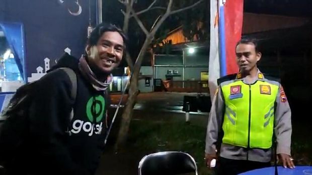 Pemudik tak sadar tinggalkan anak-istri di Brebes.