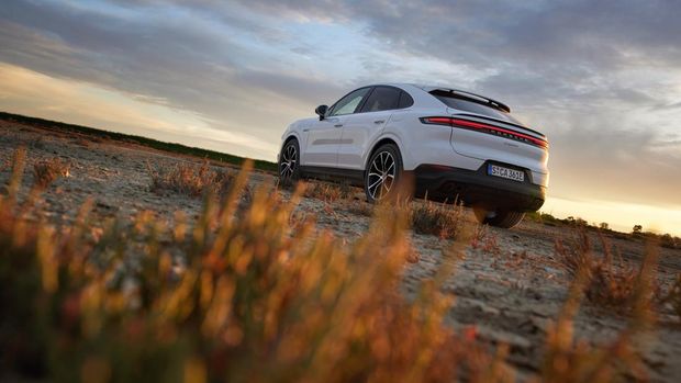 Porsche Cayenne 2023