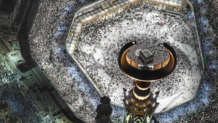 General view of the Grand Mosque during the holy month of Ramadan, in the holy city of Mecca, Saudi Arabia, April 16, 2023. Saudi Press Agency/Handout via REUTERS ATTENTION EDITORS - THIS PICTURE WAS PROVIDED BY A THIRD PARTY     TPX IMAGES OF THE DAY