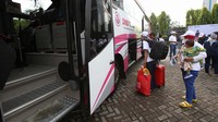 Mereka akan menuju kampung halaman di Padang, Semarang, Yogyakarta, Solo, Surabaya, Malang dan Medan.