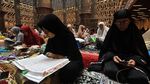 Suasana Khusyuk Itikaf di Masjid Istiqlal