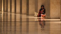 Sunnah berarti mengikuti sunnah Rasulullah SAW pada 10 hari terakhir Ramadan, sementara wajib artinya diwajibkan atas dirinya sendiri karena bernazar.