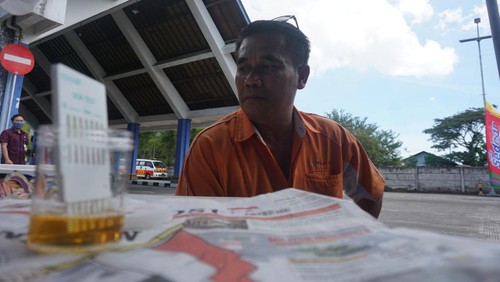 Tes urine sopir dan kondektur di Terminal Mengwi, Badung, Selasa (18/4/2023).